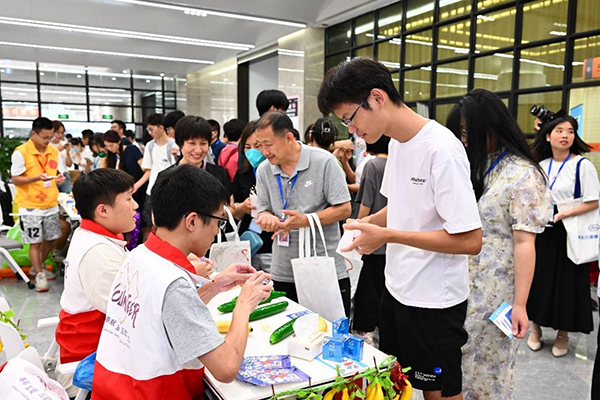 尊龙凯时人生就搏助力大学生抗艾防艾宣传教育项目再起航